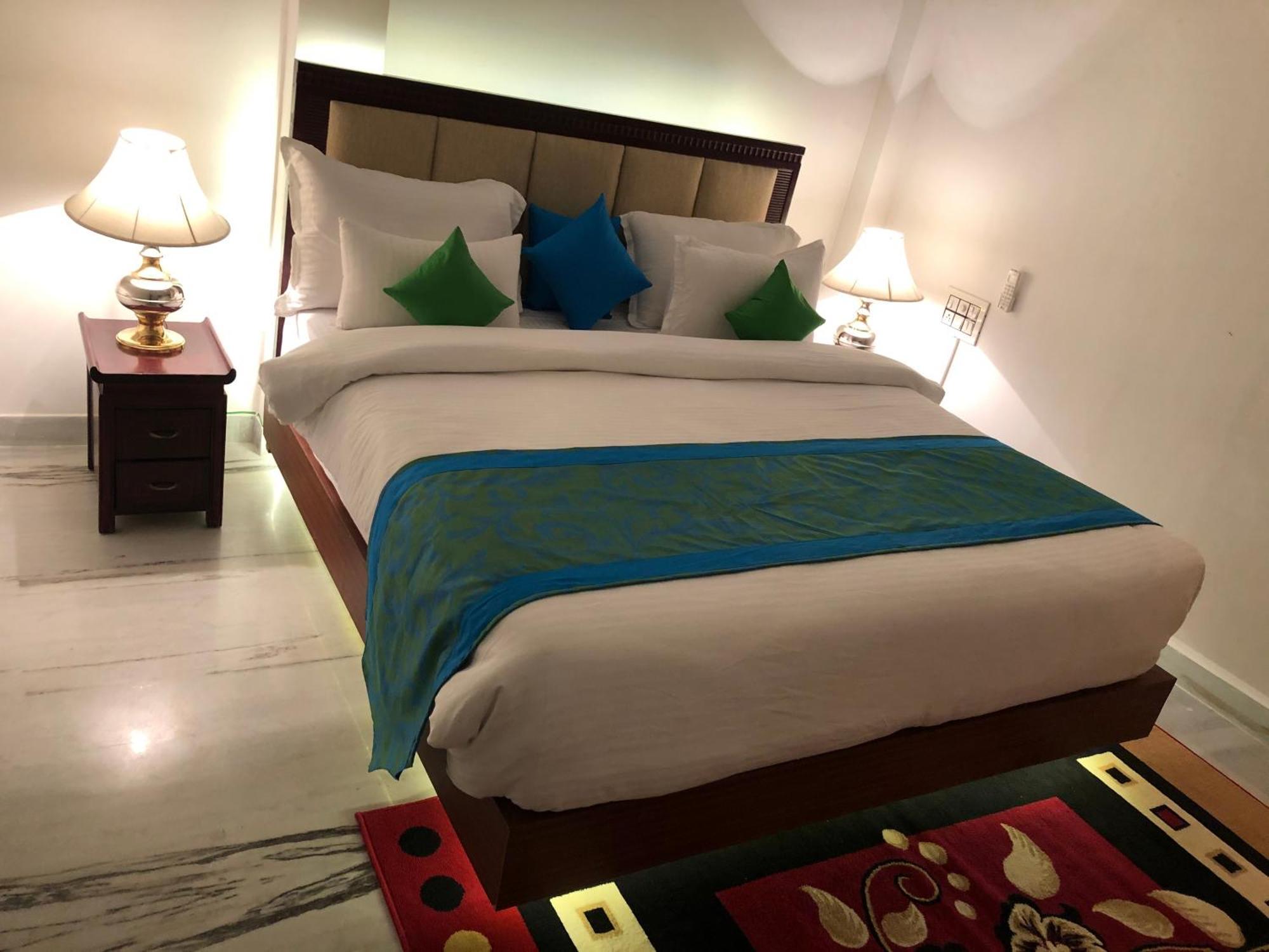 Hotel Nirvana Lakeside Udaipur Kültér fotó