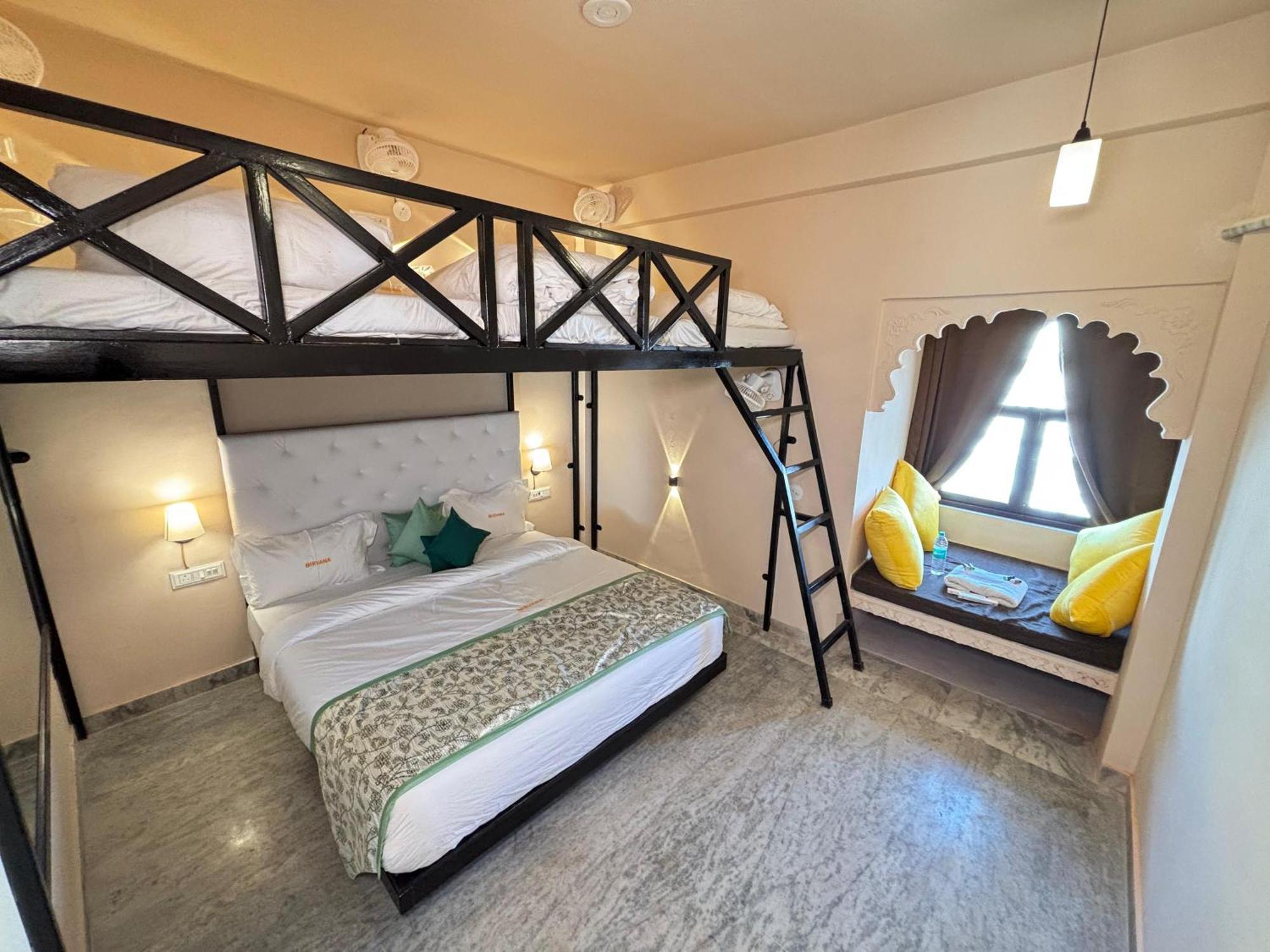 Hotel Nirvana Lakeside Udaipur Kültér fotó