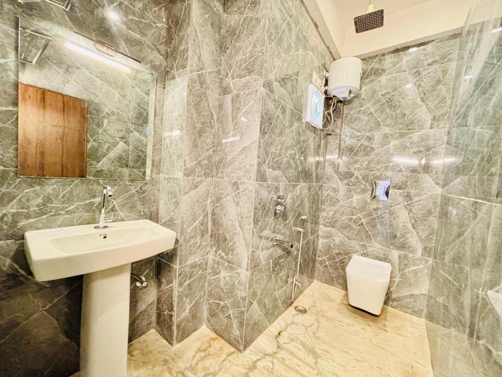 Hotel Nirvana Lakeside Udaipur Kültér fotó