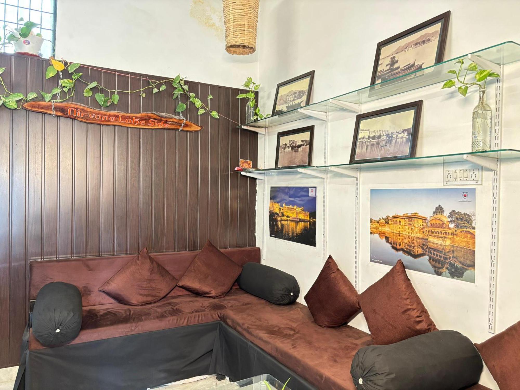 Hotel Nirvana Lakeside Udaipur Kültér fotó