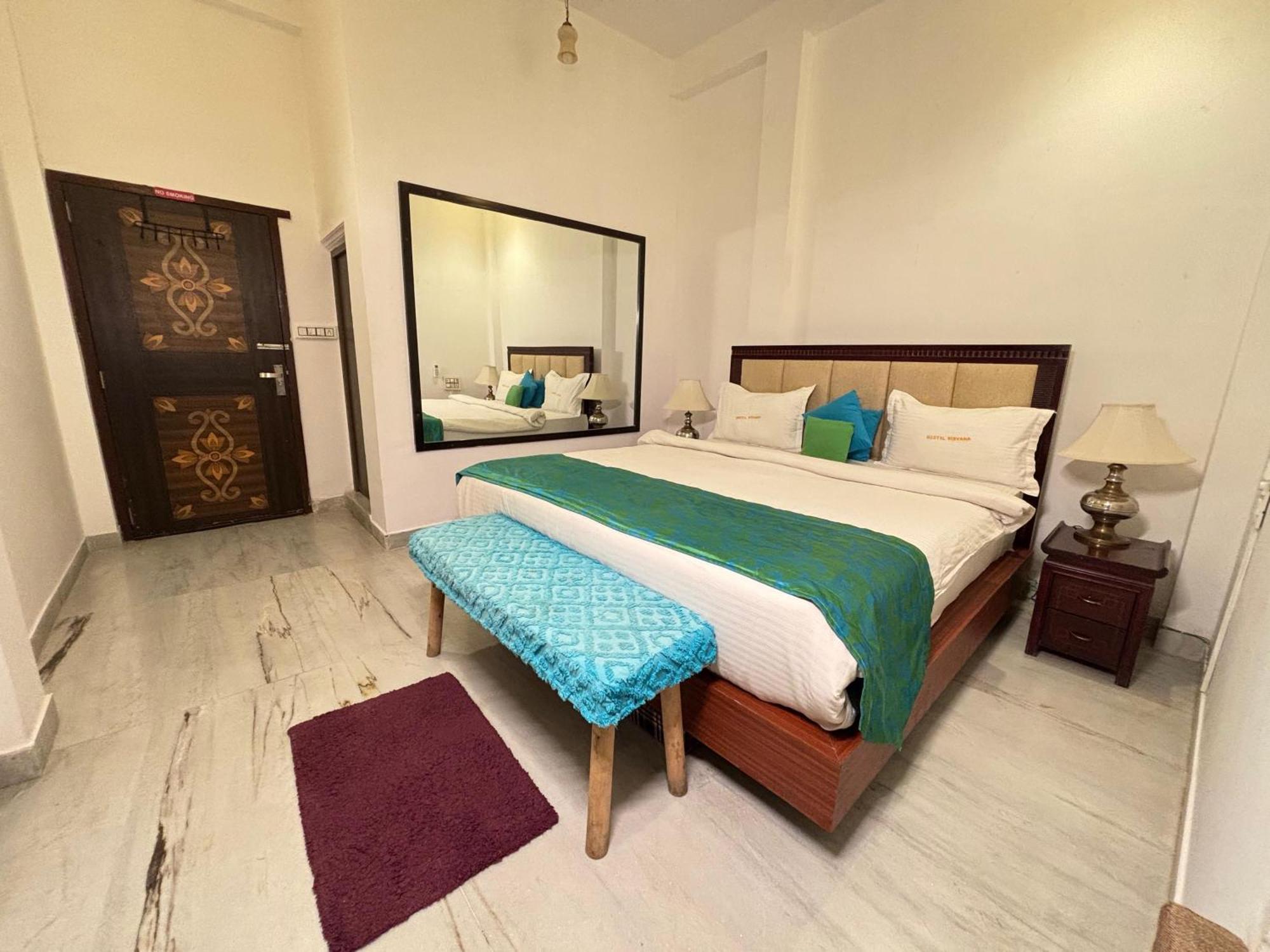 Hotel Nirvana Lakeside Udaipur Kültér fotó
